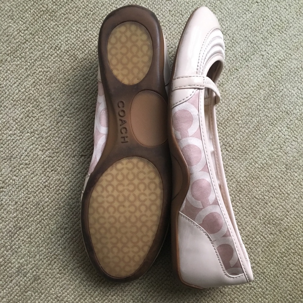 Coach 8.5m Theresa Flats